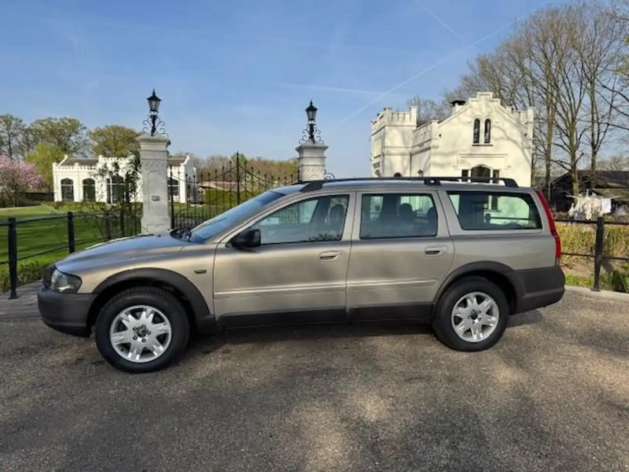 Volvo XC70