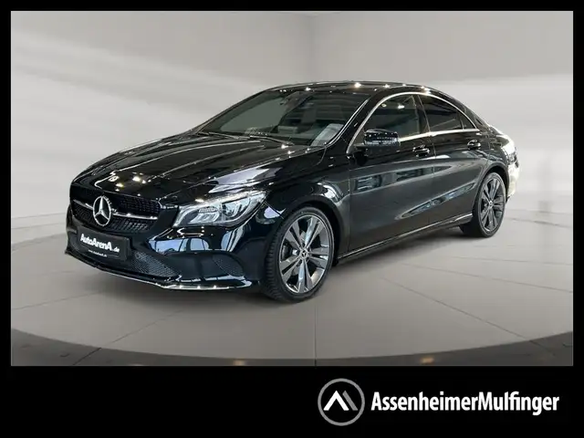 Mercedes-Benz CLA 200 Coupe Urban Urban+Pano+SHD+Cam+LED+Navi
