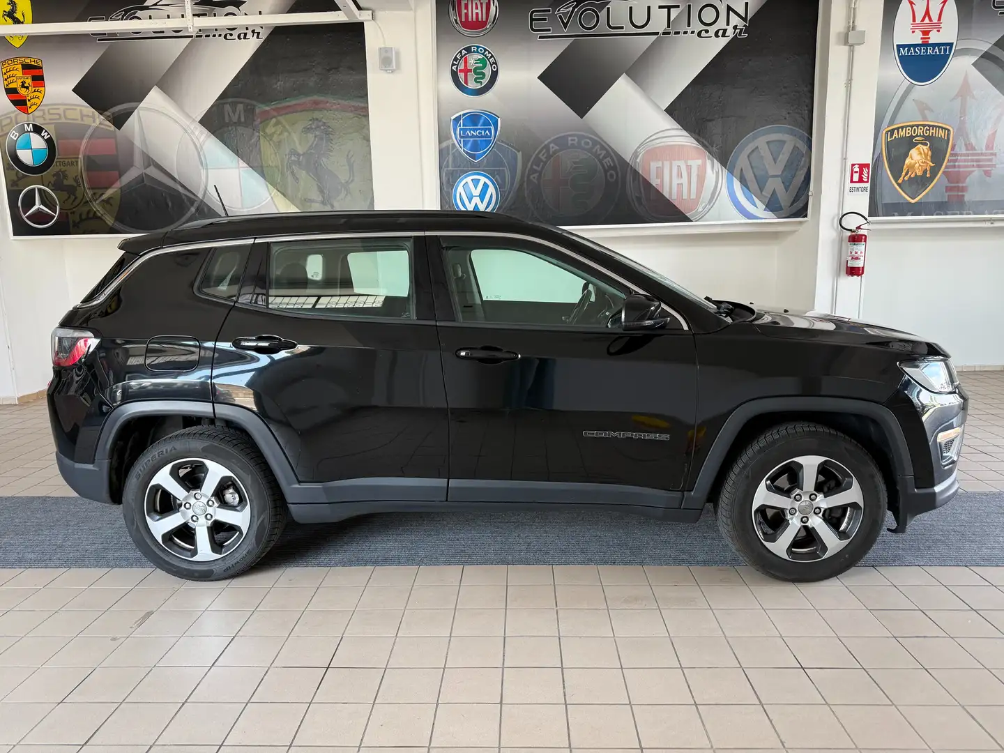 Jeep Compass Compass II 2017 1.6 mjt Limited 2wd 120cv Zwart - 2