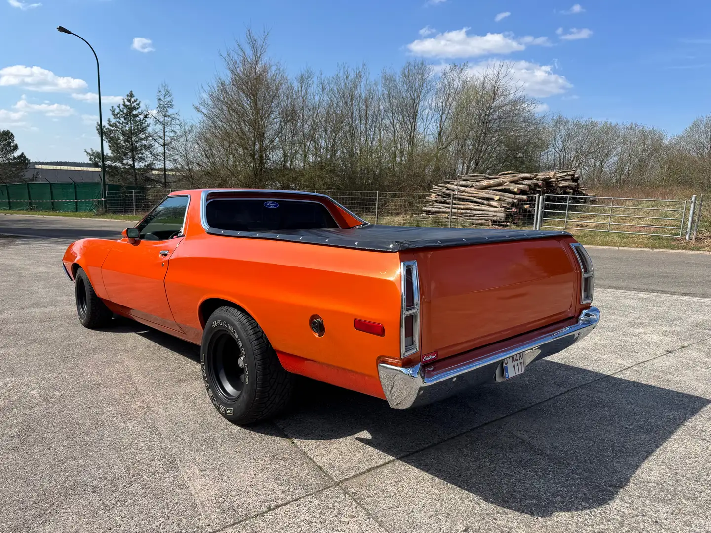 Ford Ranchero GT Orange - 2