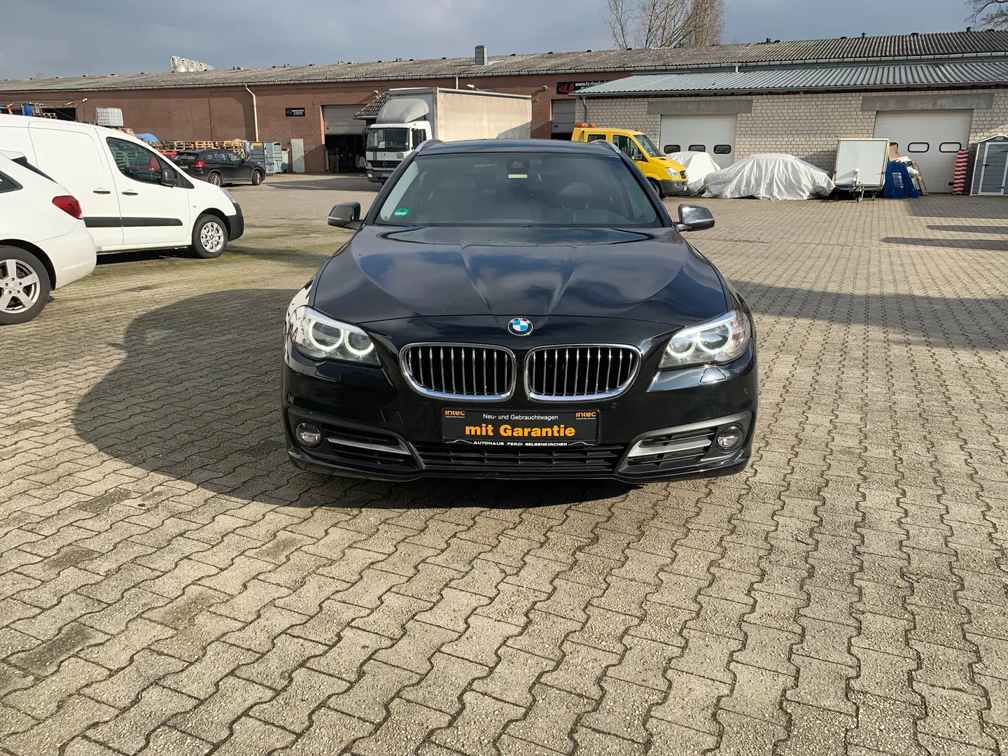 BMW 530 530 d xDrive/PANO/LEDER/AHK/NAVI/KAMERA Schwarz - 2