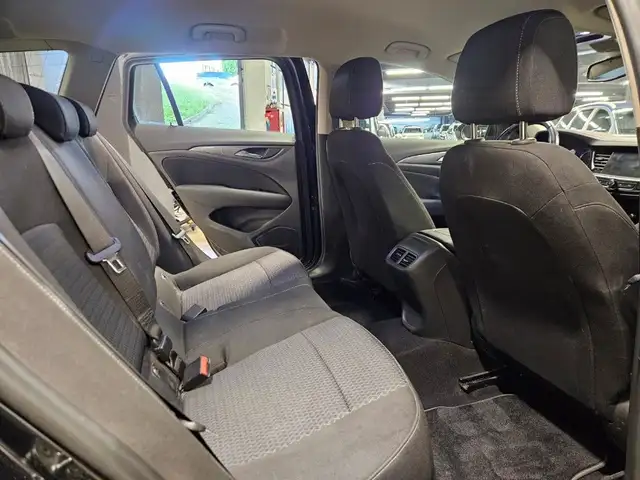 Opel Insignia view 13