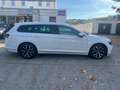 Volkswagen Passat Variant Passat Var TDI Elegance/IQ-Light/ACC/R-Line/NAVI Wit - thumbnail 6