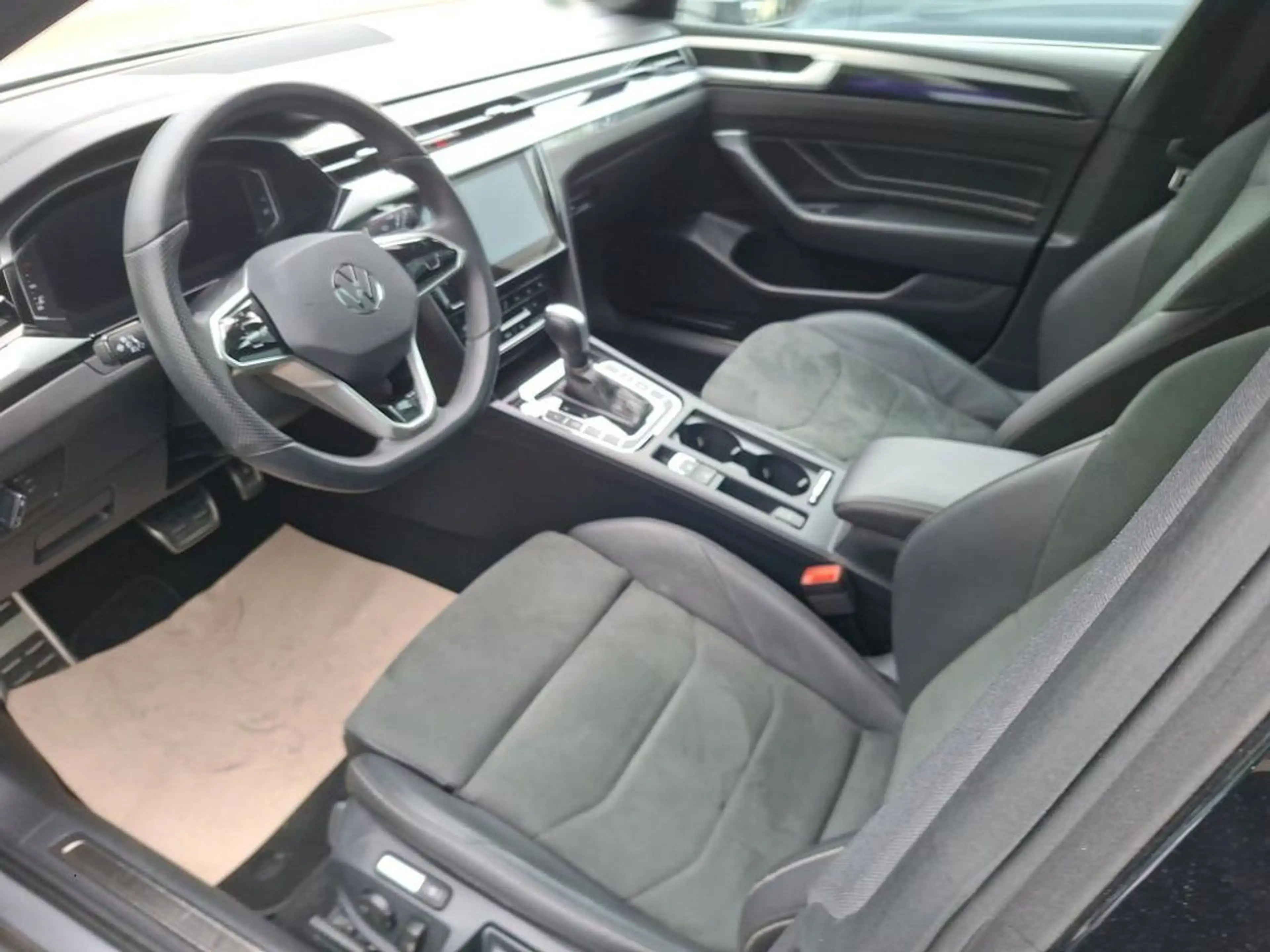 Volkswagen Arteon SB R-Line Matrix 360° HZ Standheiz — photo 6
