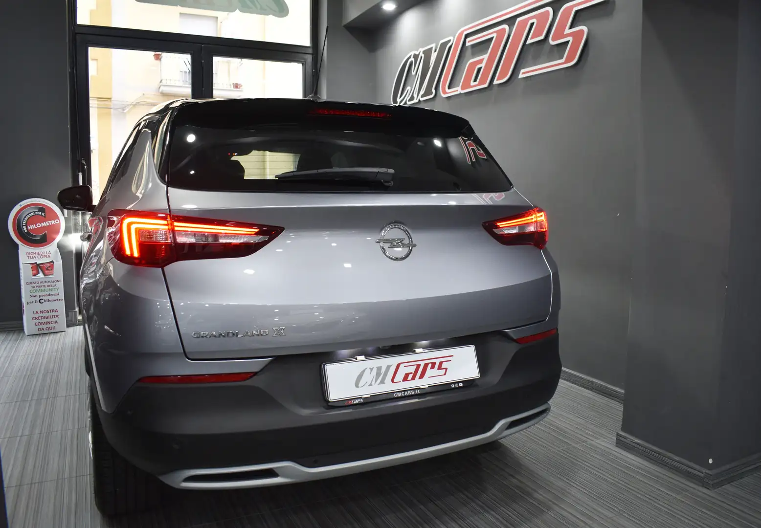 Opel Grandland X 1.2 Turbo 130 AT8 Automatica Innovation ITALIANA Grigio - 2