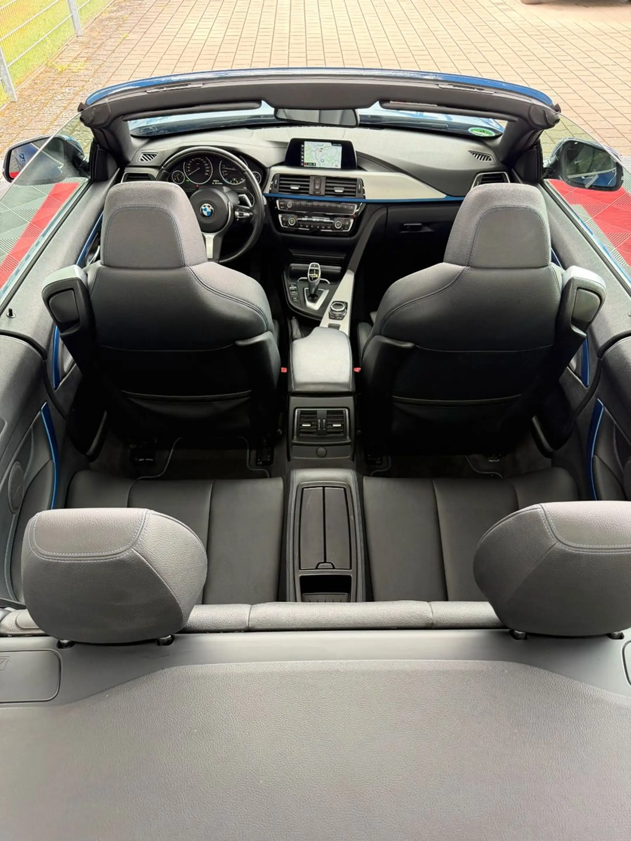 BMW 420 i Cabrio M Paket LED Leder Tempo Navi SHZ — photo 14