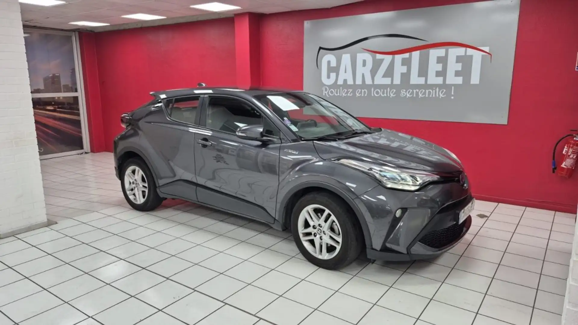 Toyota C-HR SUV 122cv HYBRIDE DYNAMIC BUSINESS/1 ERE MAIN/TVA RECUP Gris - 1
