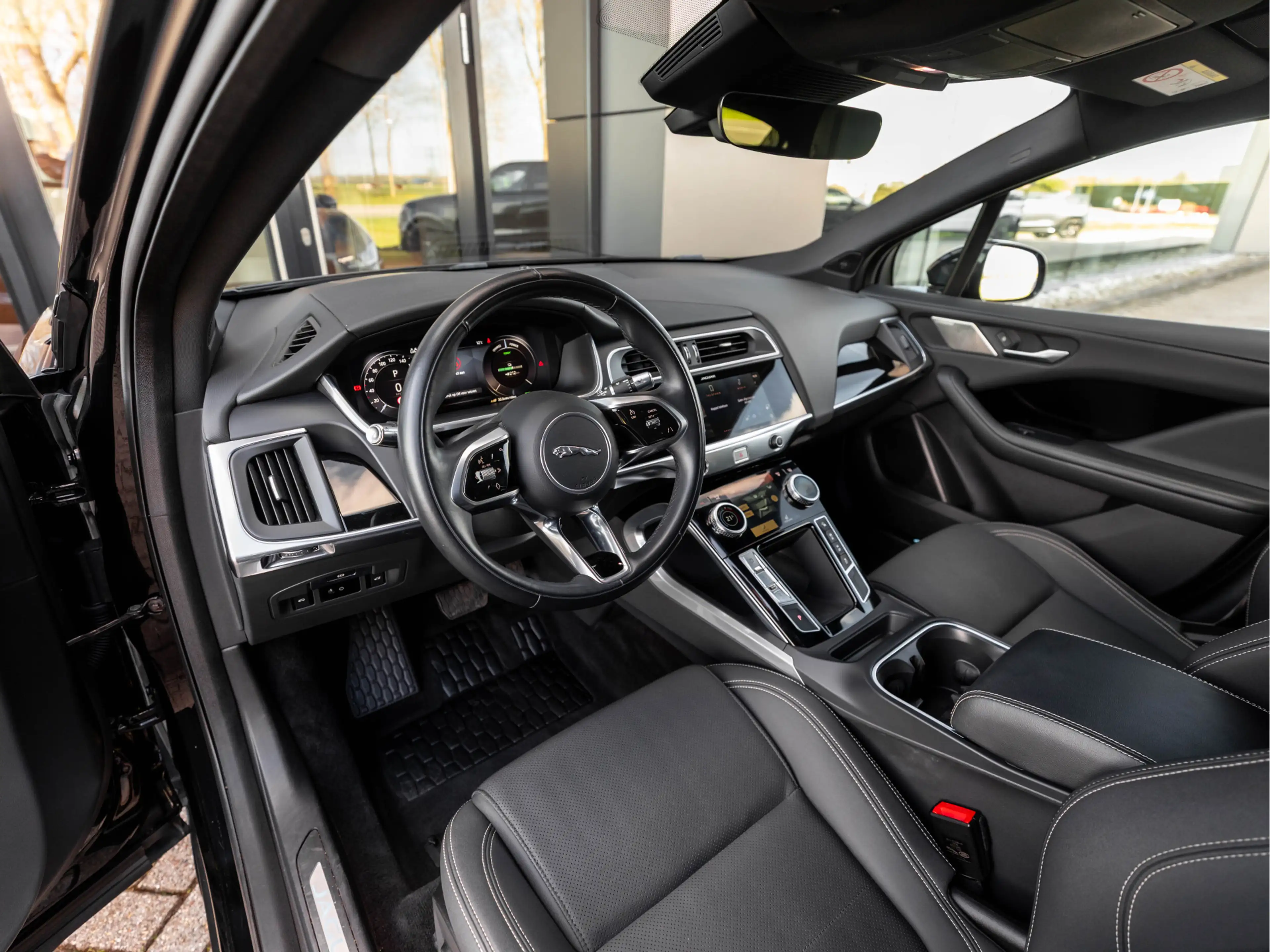 Jaguar I-Pace EV400 S 90 kWh | Panoramadak | 3-fase laden | Blac — photo 3