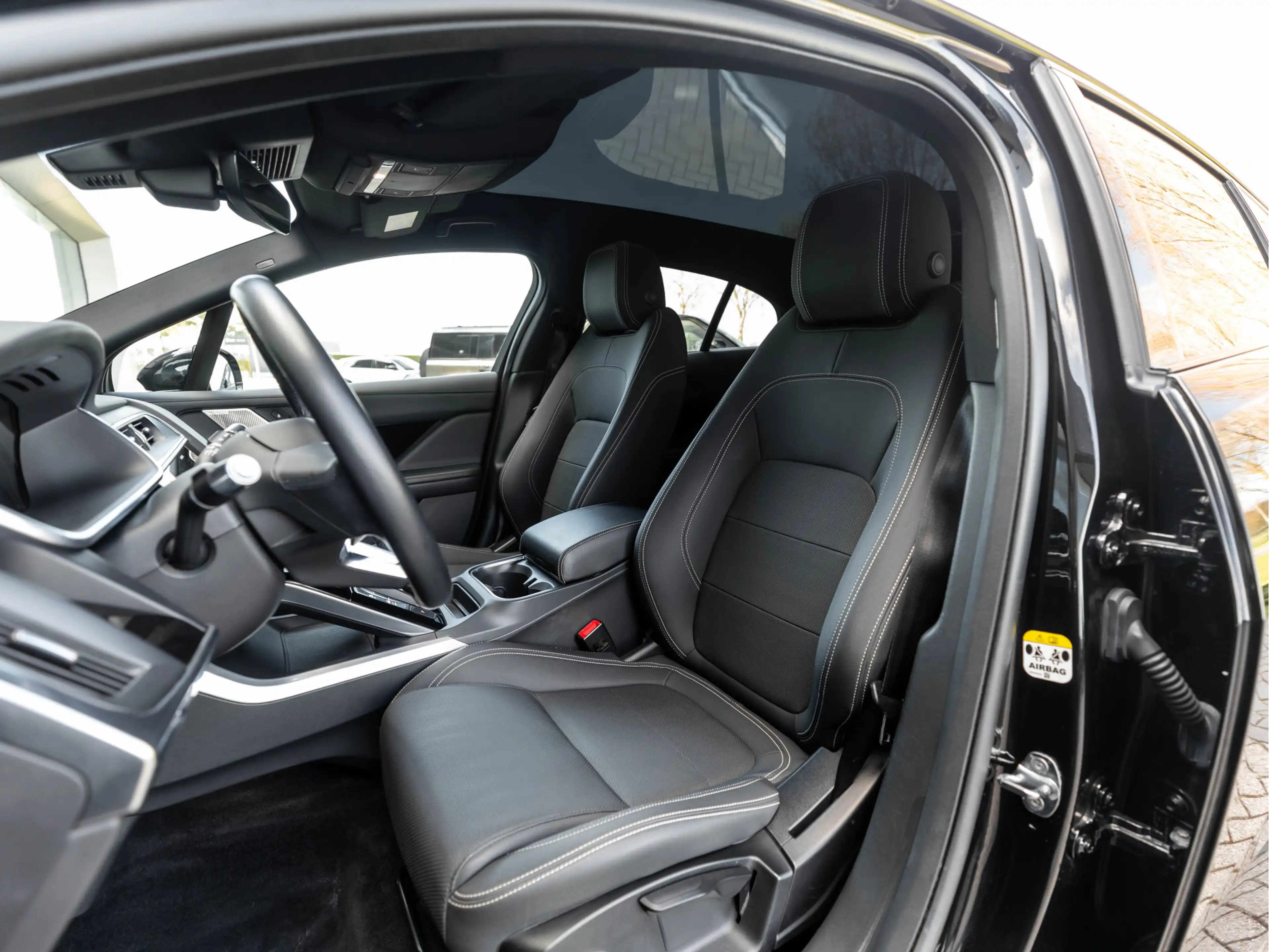 Jaguar I-Pace EV400 S 90 kWh | Panoramadak | 3-fase laden | Blac — photo 4
