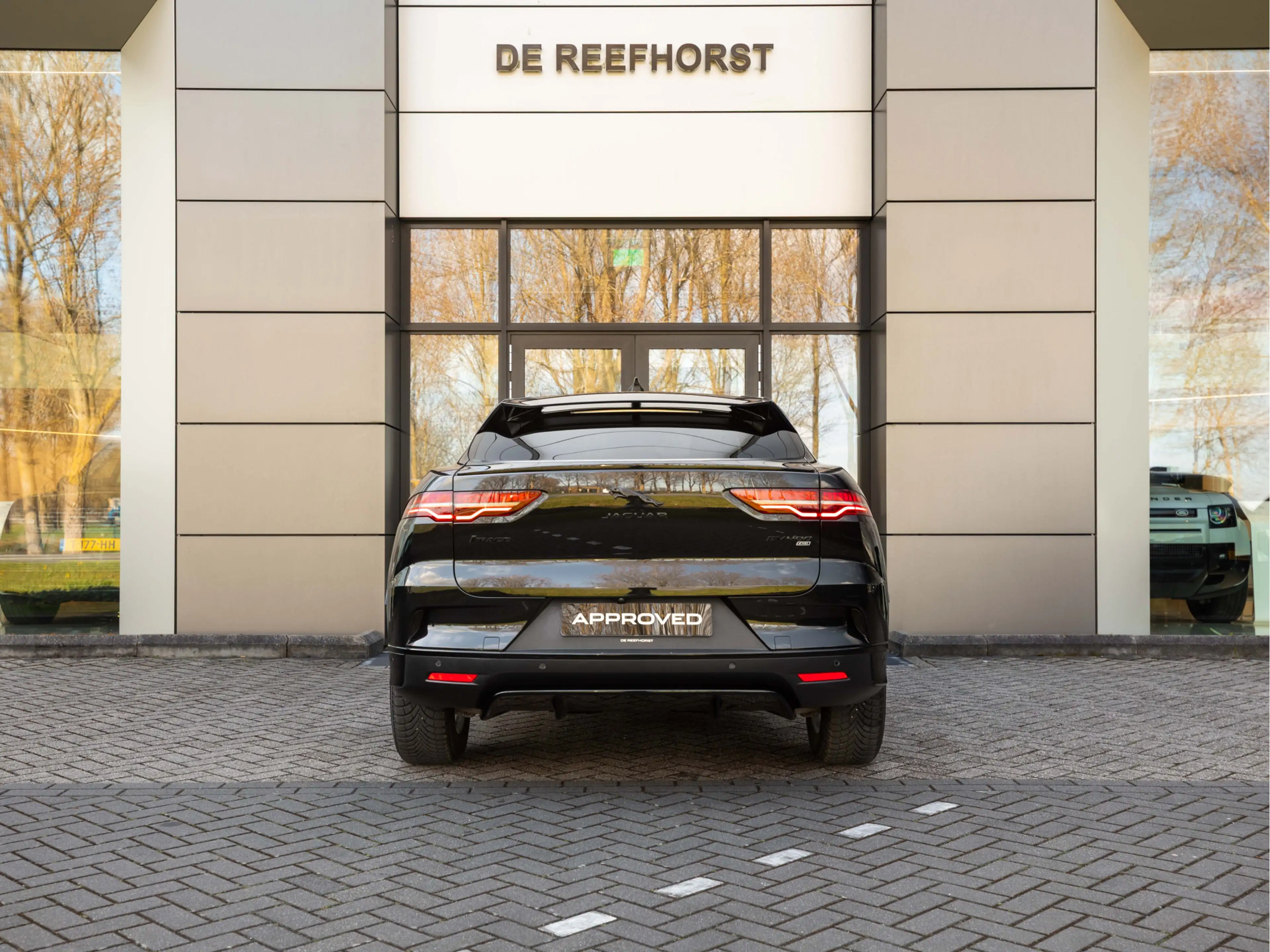 Jaguar I-Pace EV400 S 90 kWh | Panoramadak | 3-fase laden | Blac — photo 7