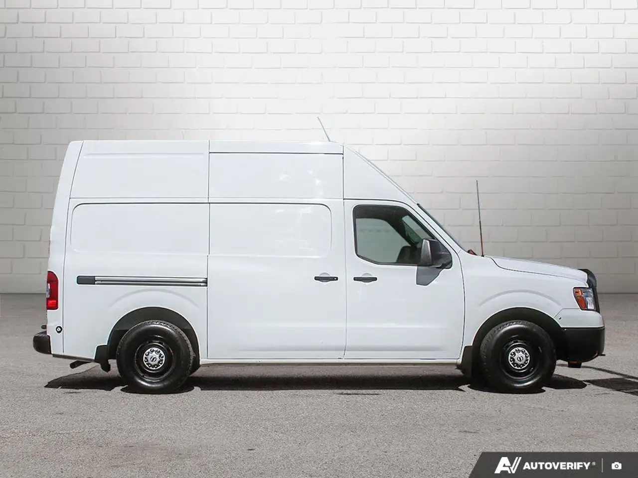 Nissan NV Cargo снимка Nissan NV Cargo