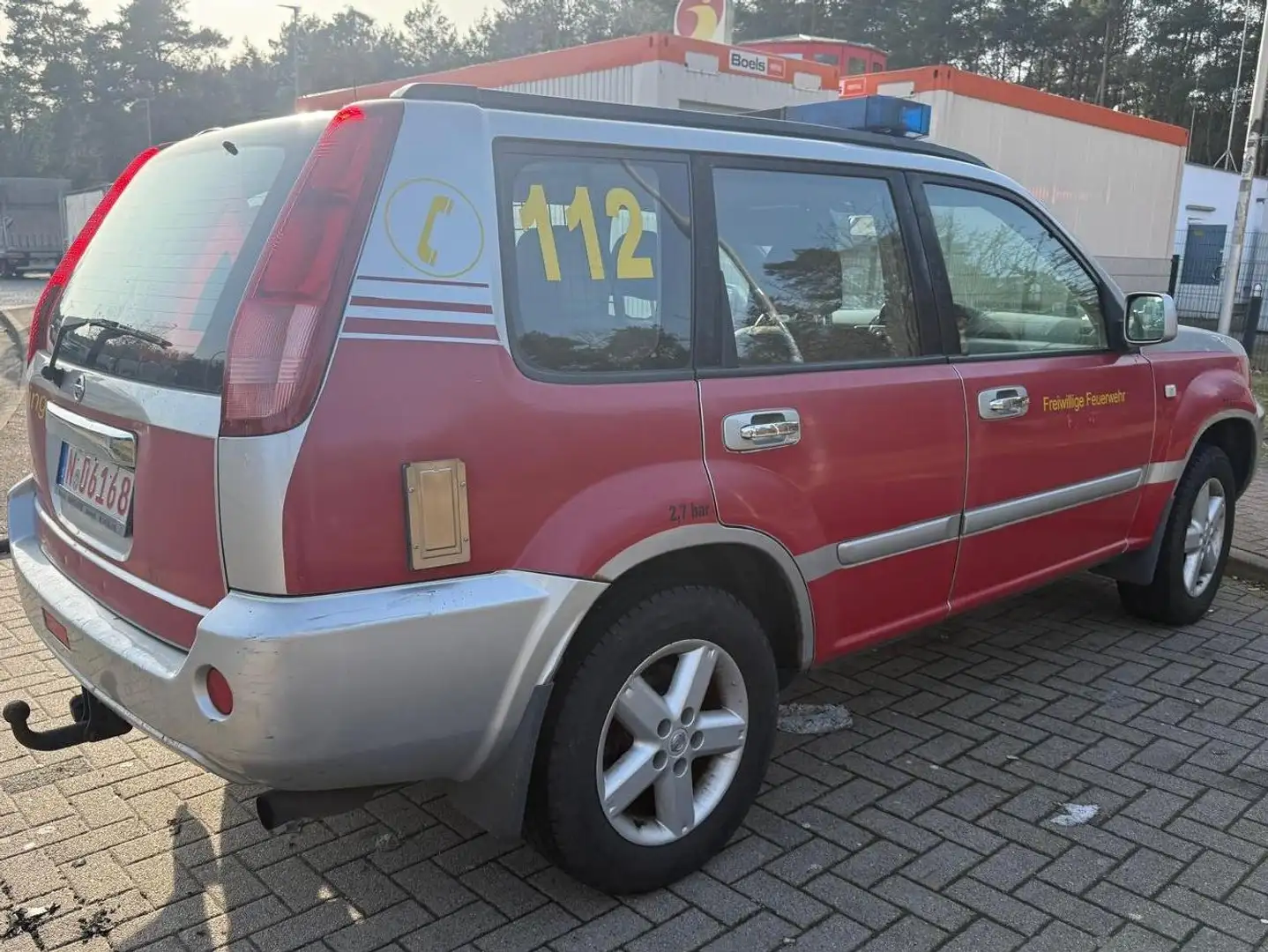 Nissan X-Trail 2,2 DCI 4x4 Feuerwehr-ELW Silber - 1