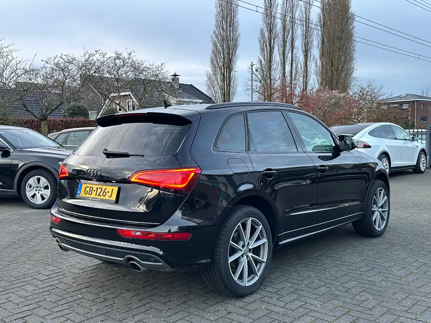 Audi Q5 2.0 TFSI Aut Quattro 165kw | S-Line | Pano | Navi Noir - 2