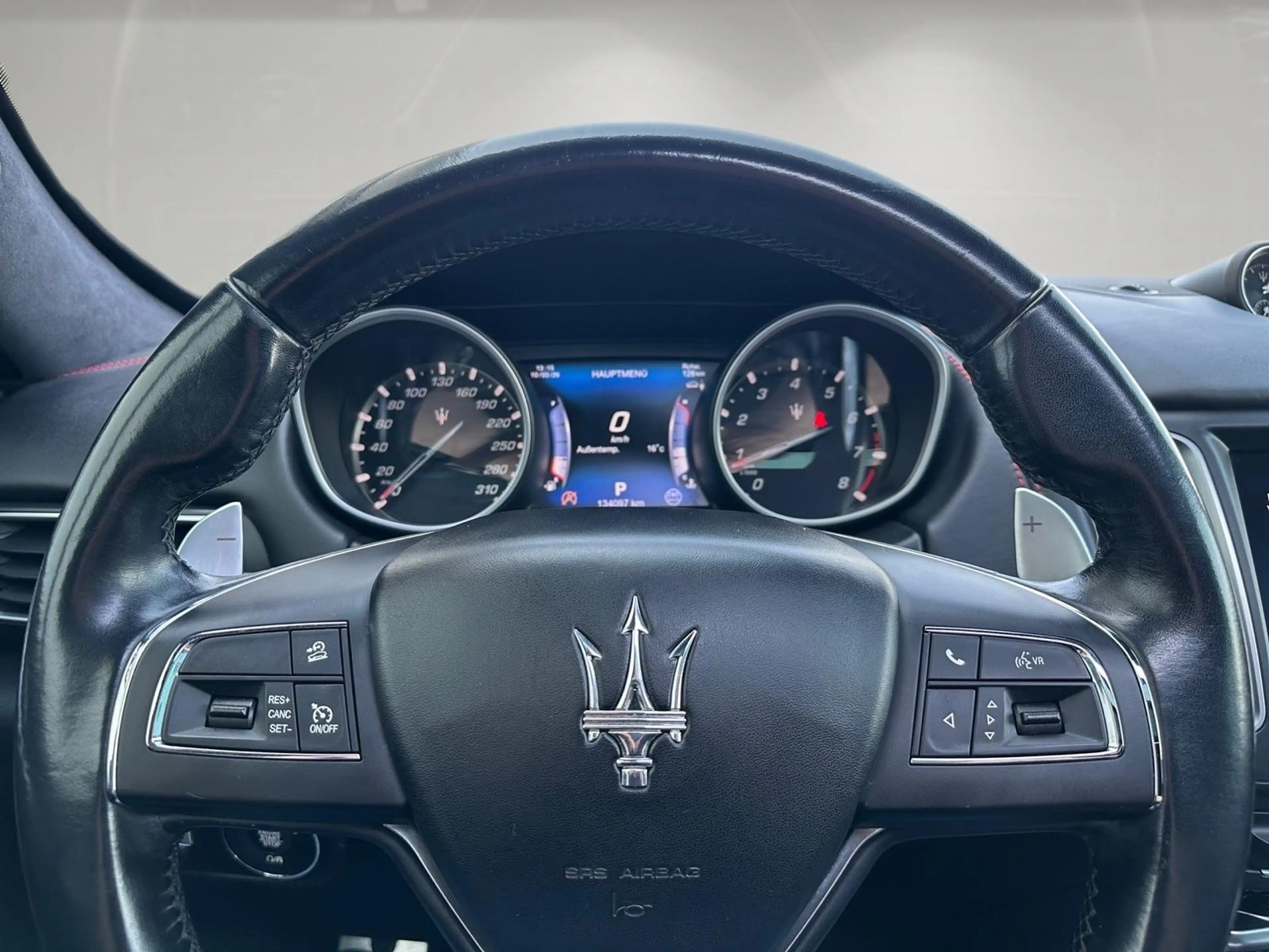 Maserati Levante S Q4/PANO/AHK/LUFT/HARMAN/21'ZOLL/SHZ/Memory/ — photo 10