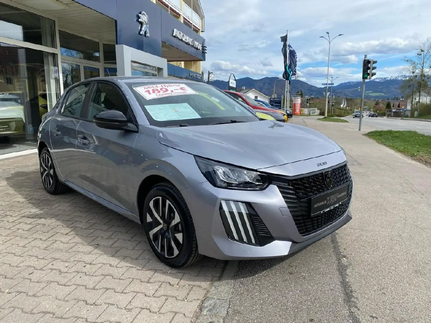 Peugeot 208 Style Mild Hybrid 100 Silber - 1