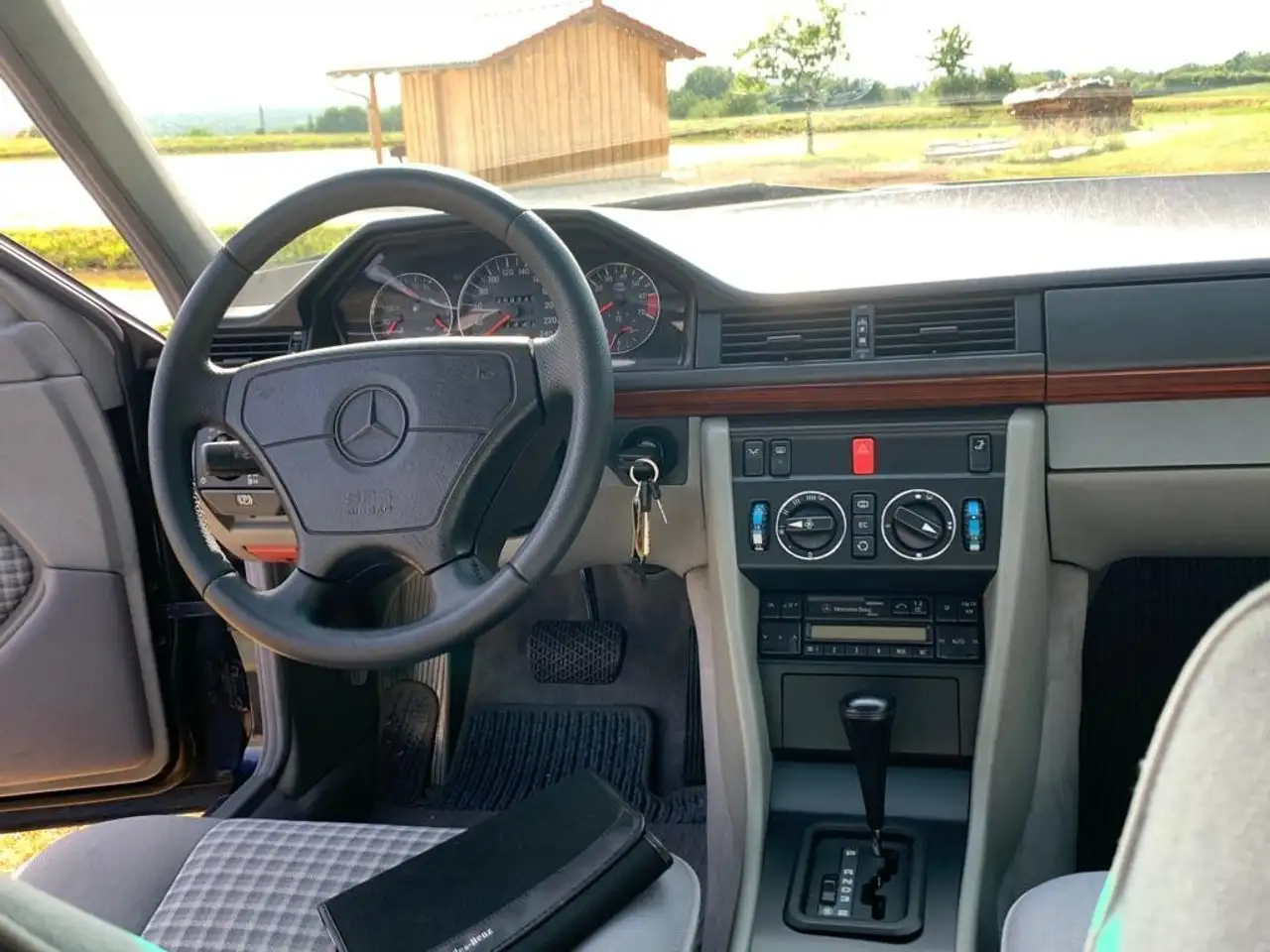 Mercedes-Benz 200, foto 9