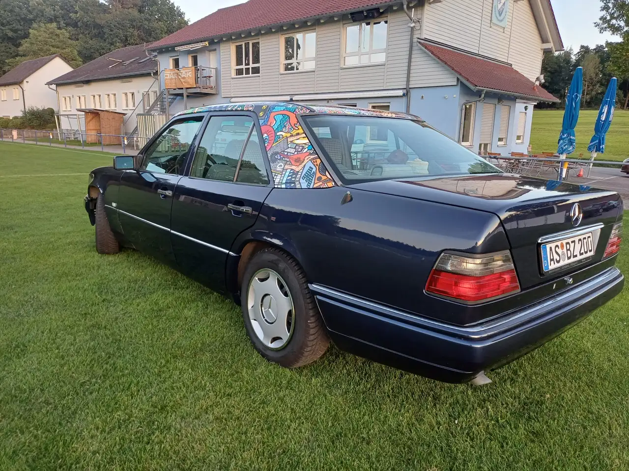 Mercedes-Benz 200, foto 2