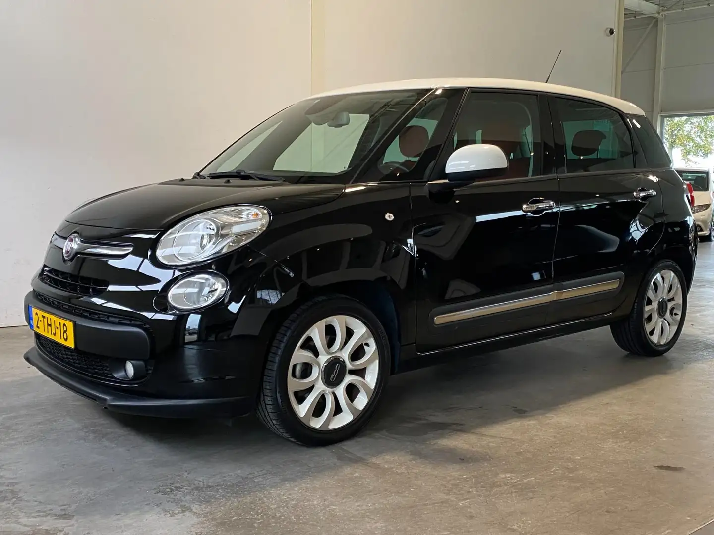 Fiat 500L 0.9 TwinAir Easy Zwart - 1