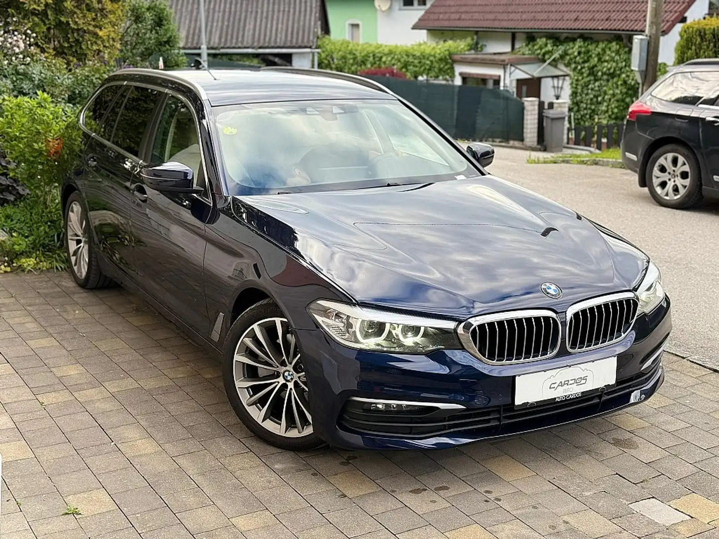 BMW 518 d Touring Aut. M-Packet Schwarz - 1
