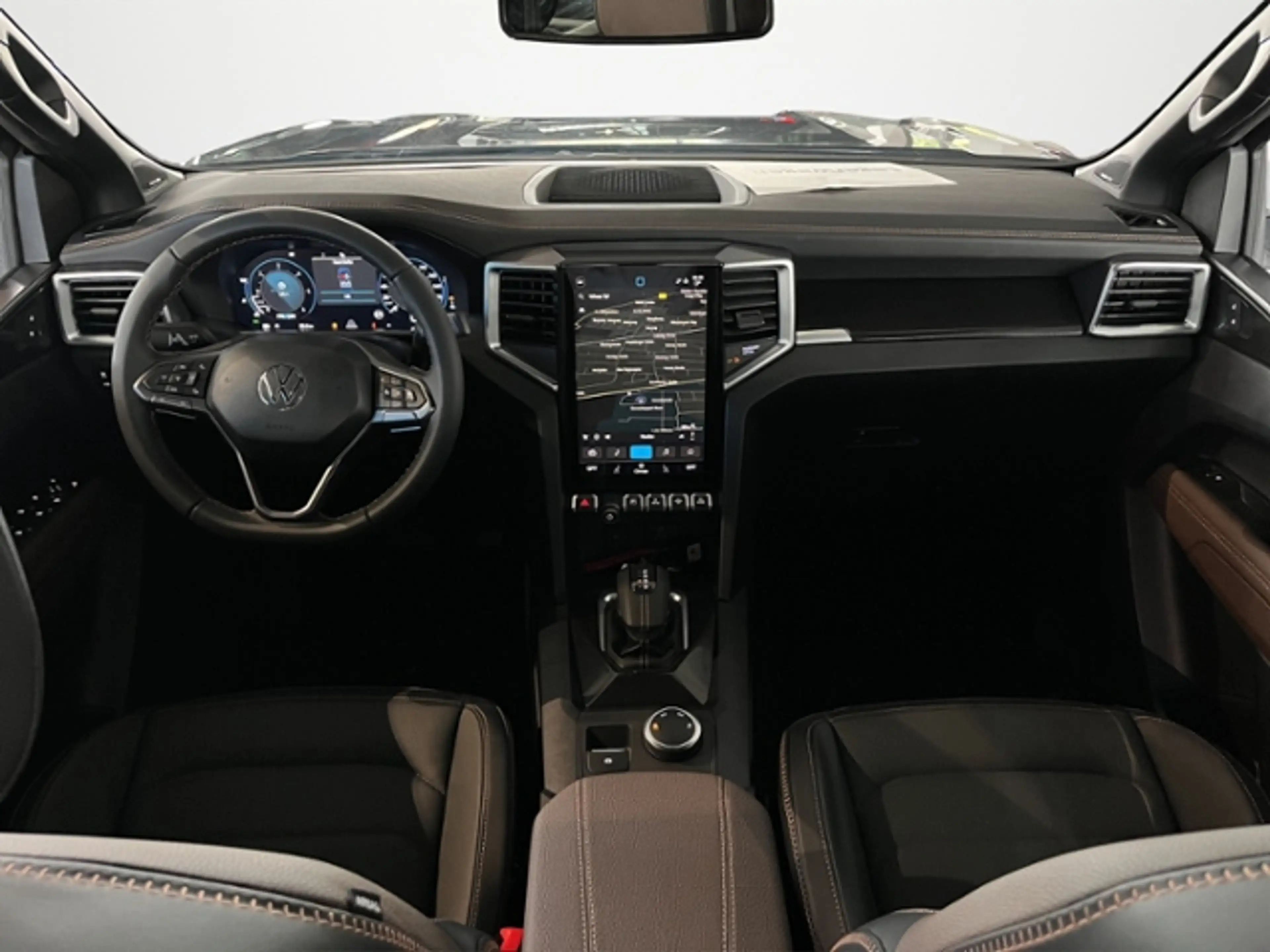 Volkswagen Amarok — photo 12