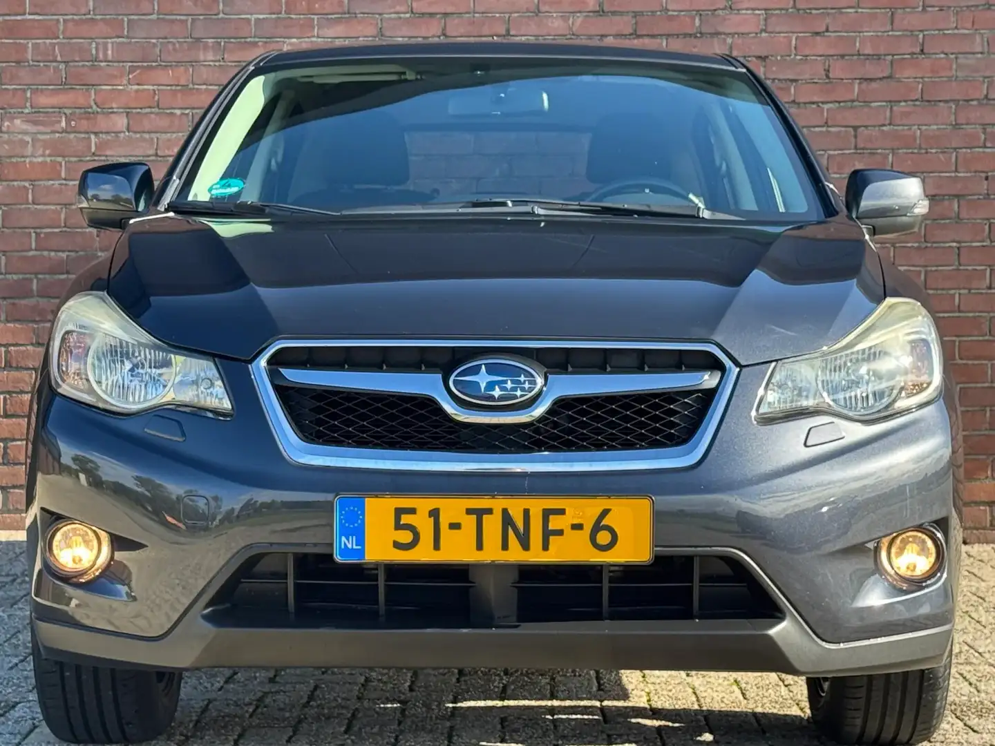 Subaru XV 2.0i LUXURY PLUS AWD | NL-AUTO! | DEALER OH! Grijs - 2
