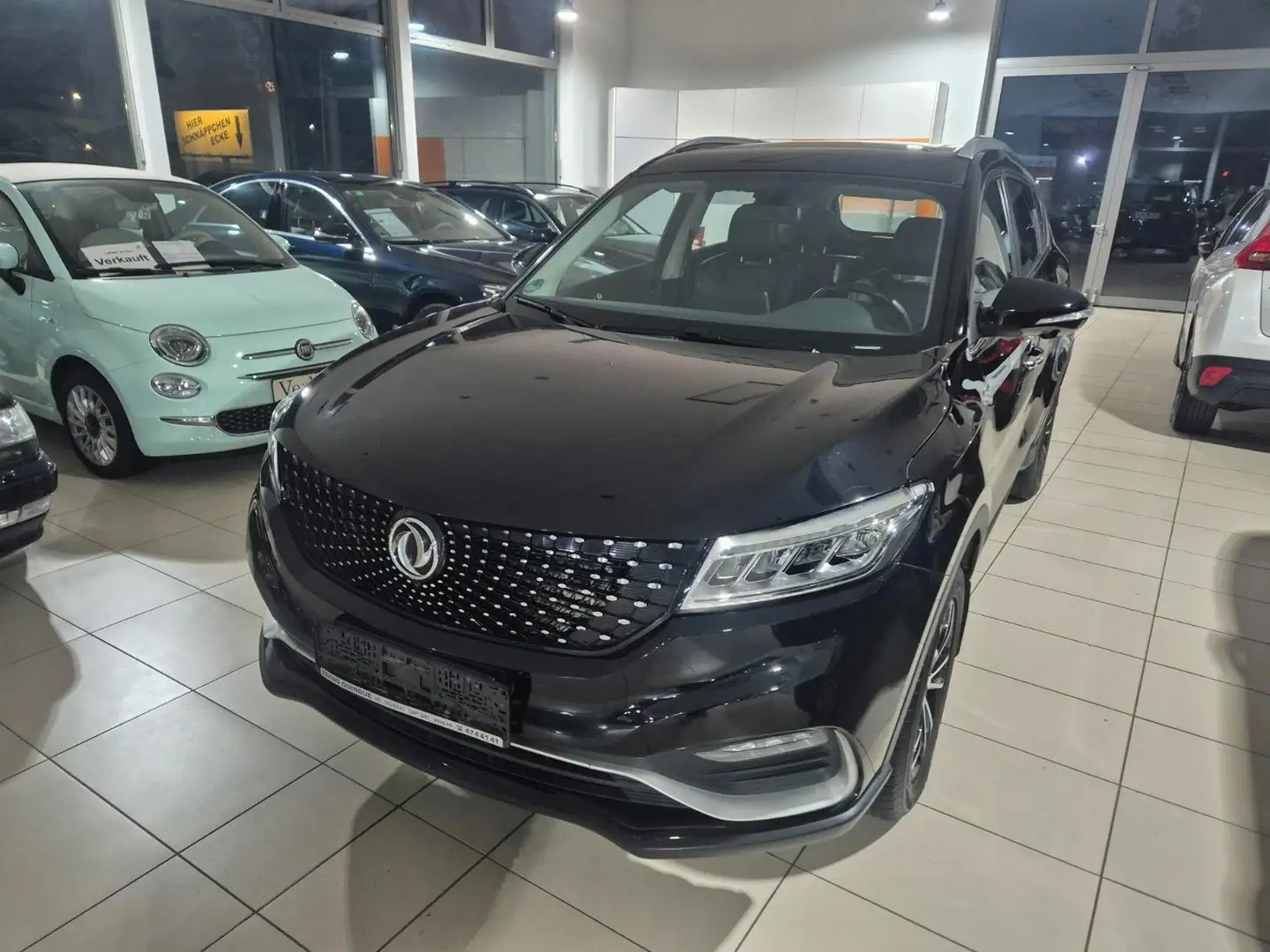 DFSK Fengon 580 - 7 Sitzplätze Schwarz - 2