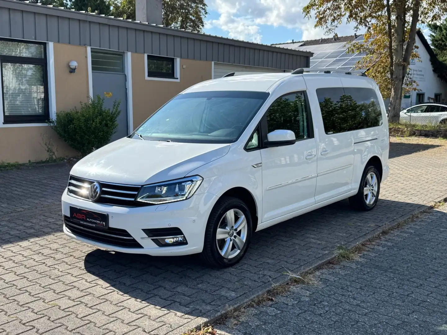 Volkswagen Caddy Maxi Highline 2.0 TDI BMT DSG 1-Hand Led Weiß - 1