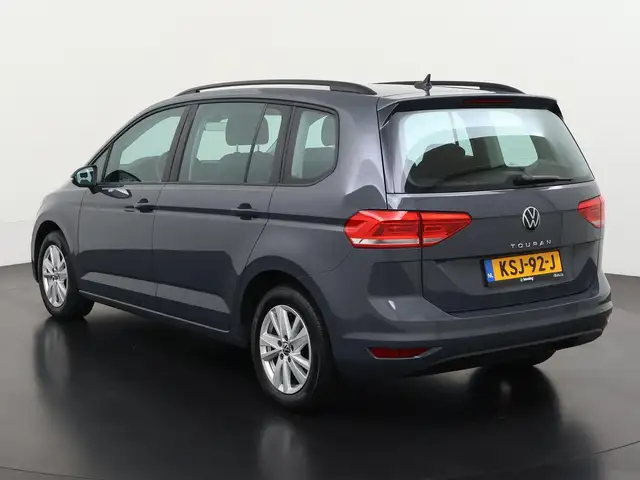 Volkswagen Touran view 6