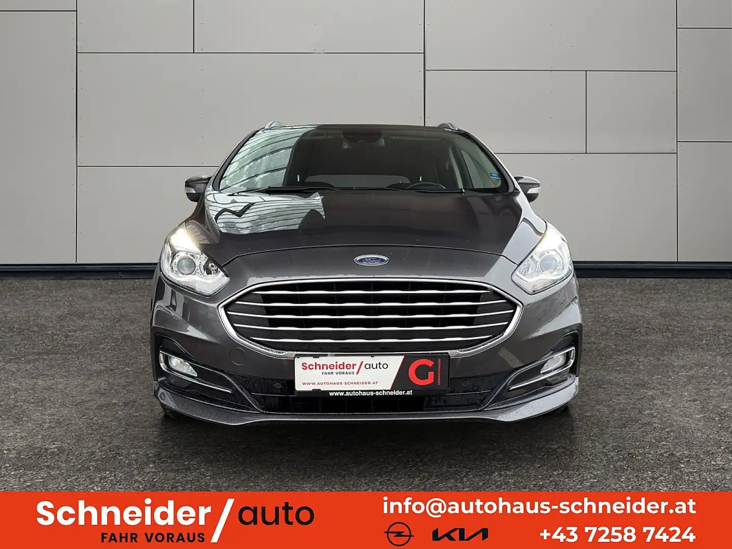 Ford S-Max S-MAX Trend 2.0 EcoBlue SCR Aut. Grau - 2