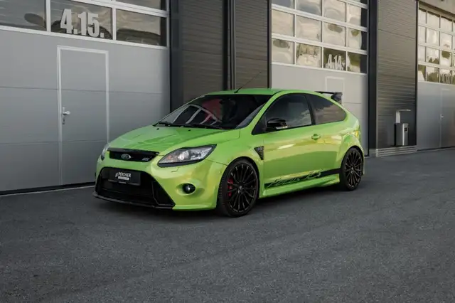 Ford Focus view 3
