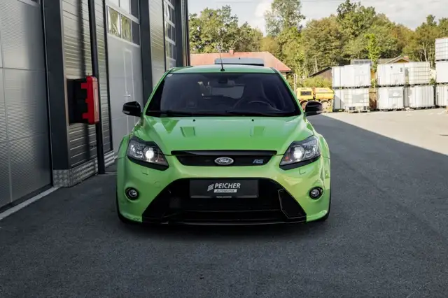 Ford Focus view 2