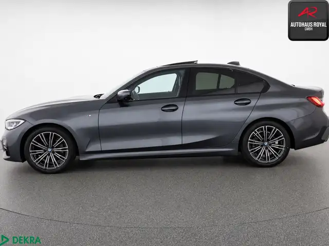 BMW 3 Series view 2