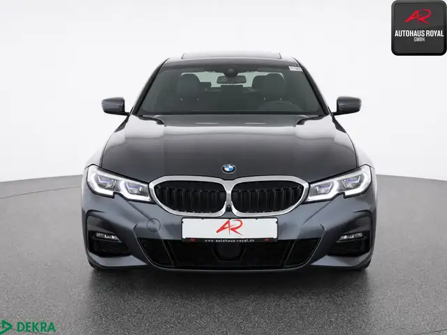 BMW 3 Series view 8