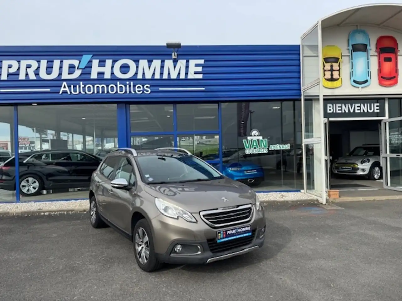 Peugeot 2008 1.2 PURETECH 82CH STYLE DISTRIBUTION NEU