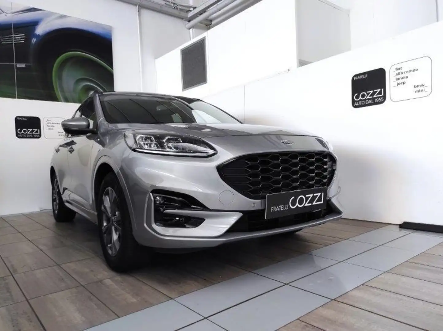 Ford Kuga 3ª serie - Kuga 1.5 EcoBoost 150 CV 2WD ST-Line X Grijs - 1