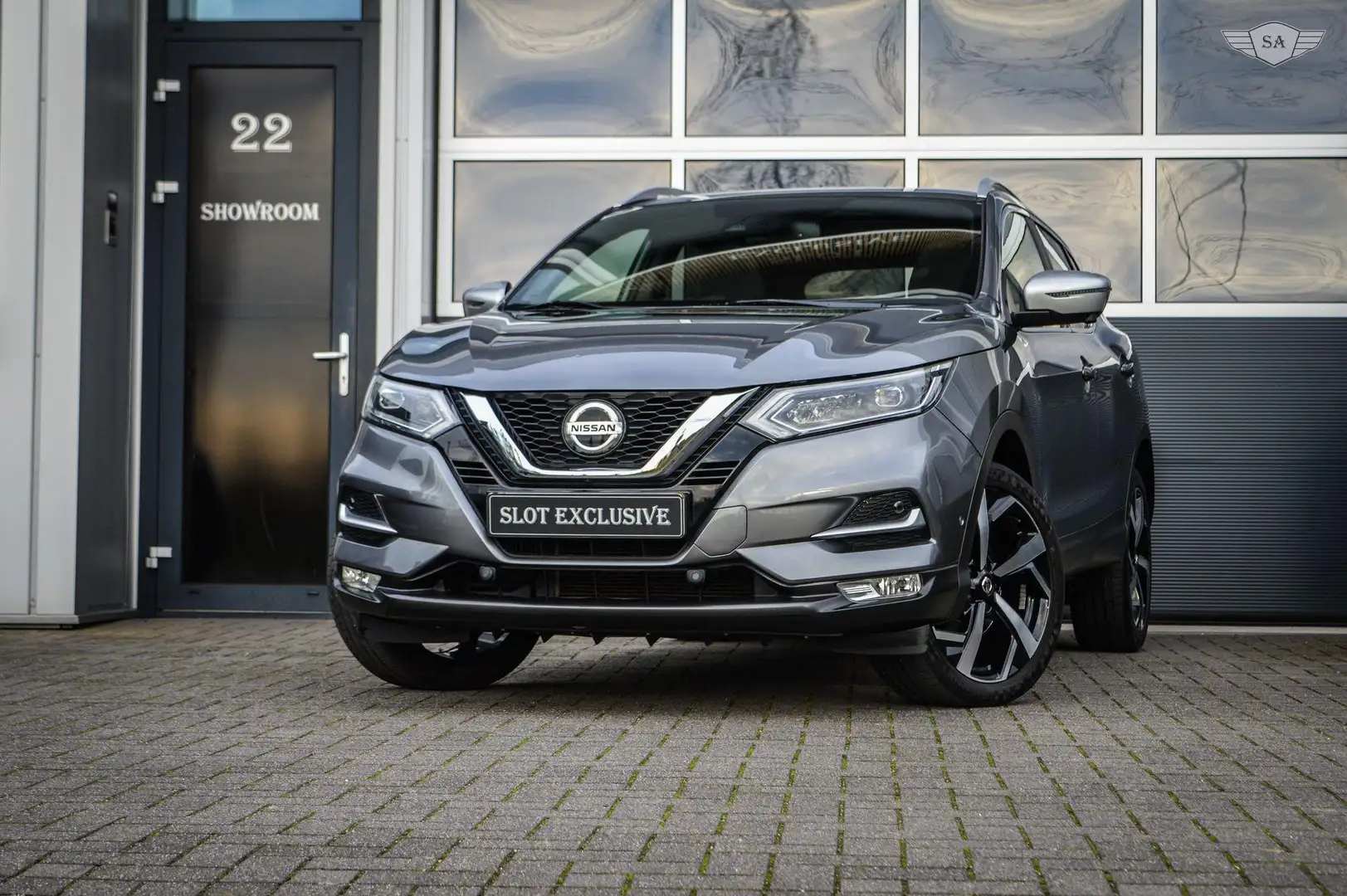 Nissan Qashqai 1.2 Tekna + |PANO|BOSE|LEDER|360|FULL-OPTIONS Grijs - 1