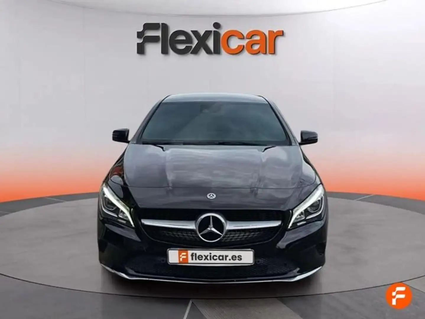 Mercedes-Benz CLA 200 Shooting Brake 200d 4Matic 8G-DCT Negro - 2