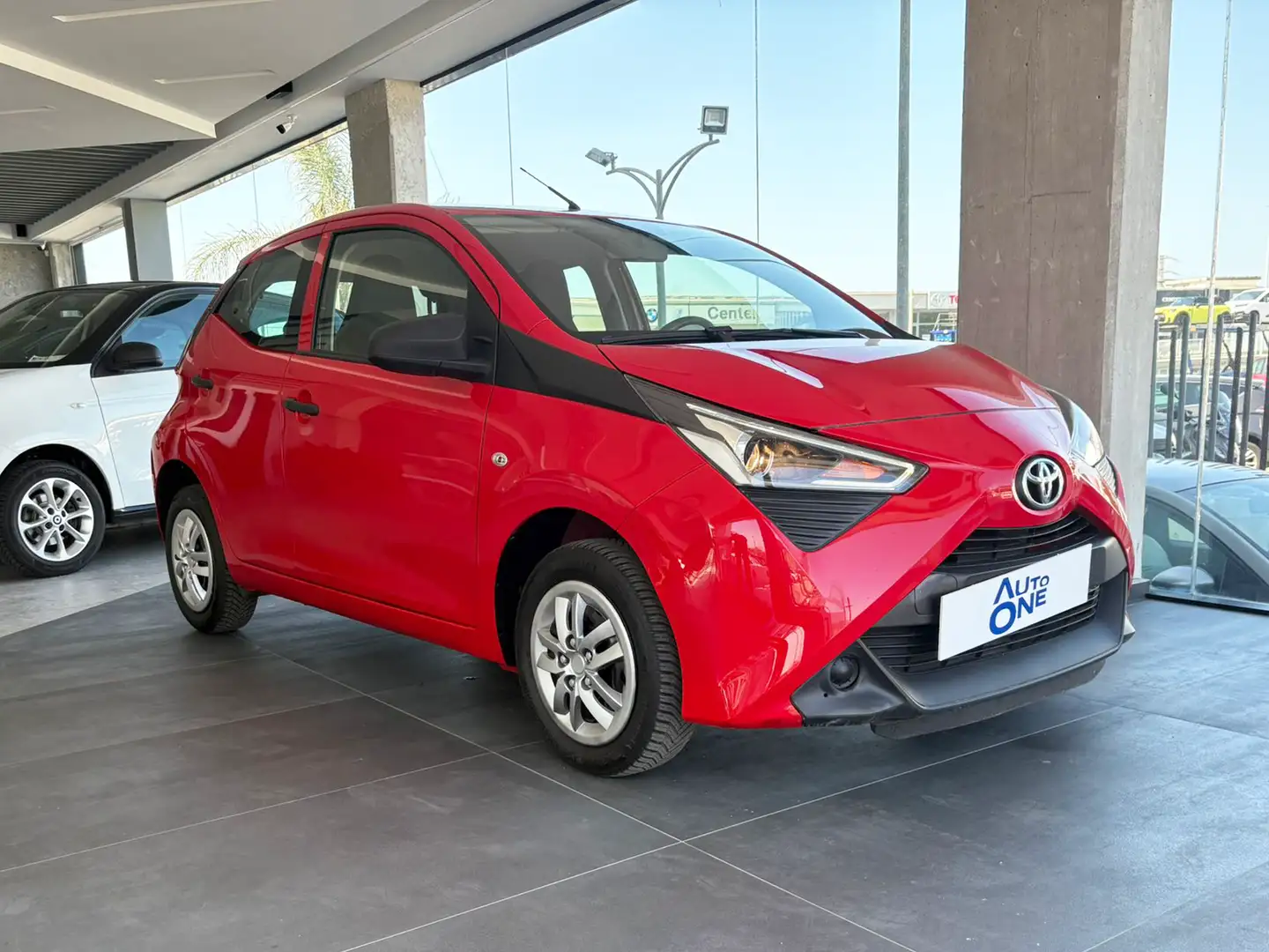 Toyota Aygo 1.0 VVT-i 72Cv X-Cool - autoone.it Rosso - 1