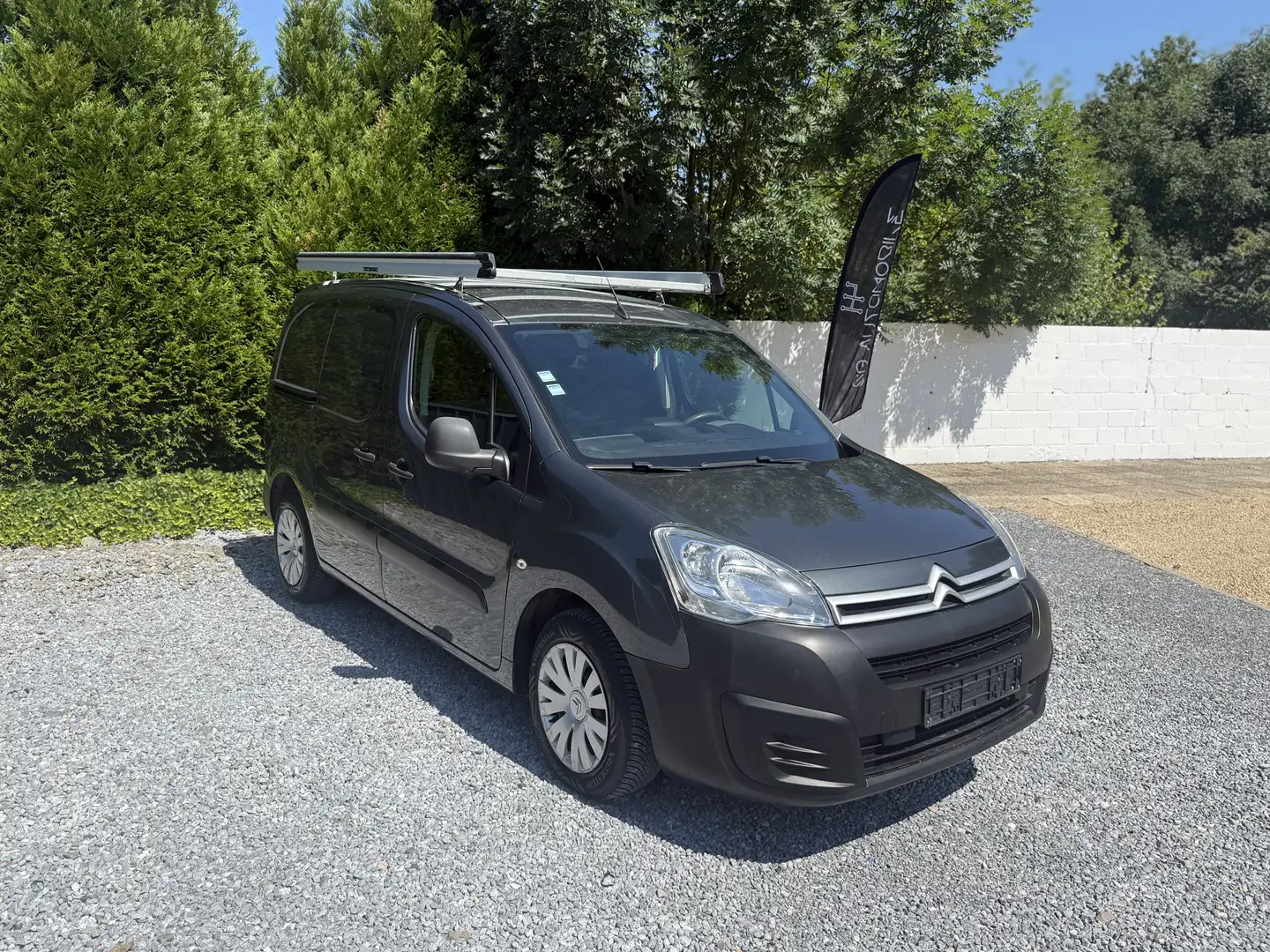 Citroen Berlingo 1.6 BlueHDi , navi , clim , capteur ,attache remo - 1
