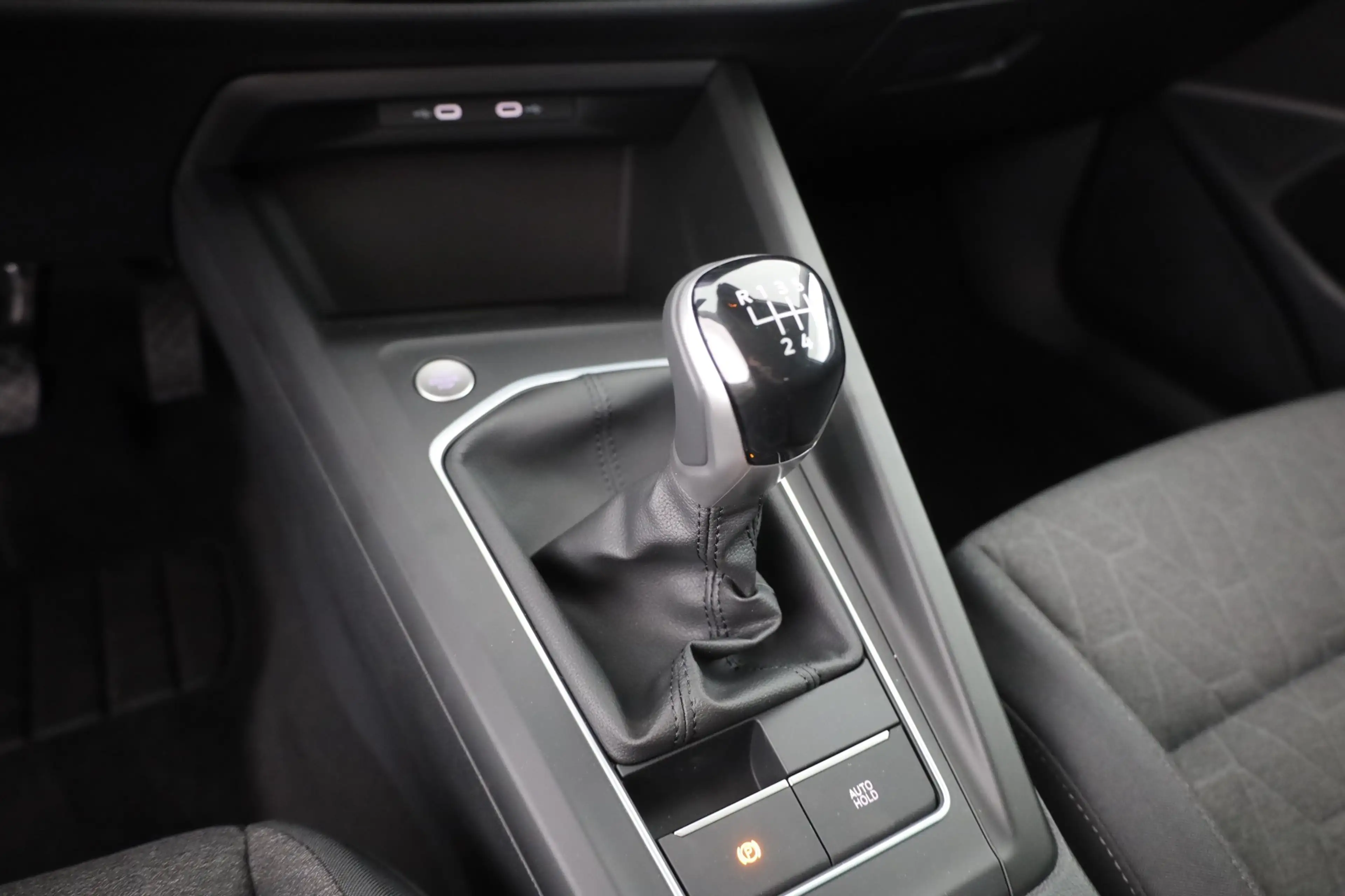 Volkswagen Golf VIII Variant 1.5 TSI LED ACC Kamera — photo 13