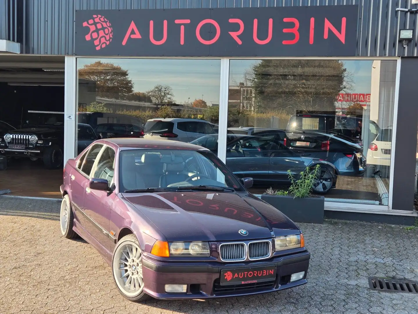 BMW 328 i 24V E36 M-Paket LEDER/SCHECKHEFT/H&K/ Mauve - 1