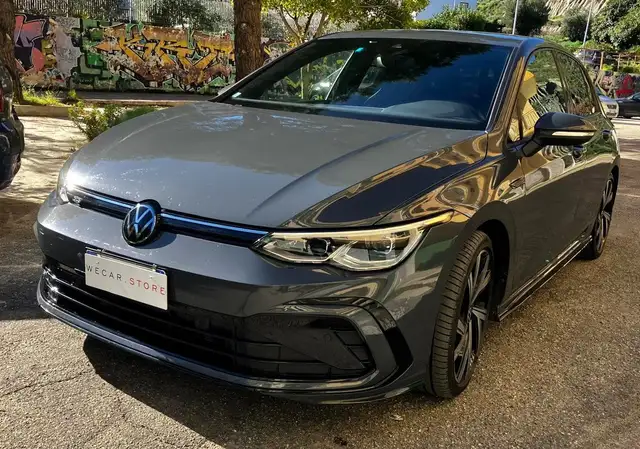 Volkswagen Golf Golf 8 2020 2.0 tdi R-Line 150cv dsg