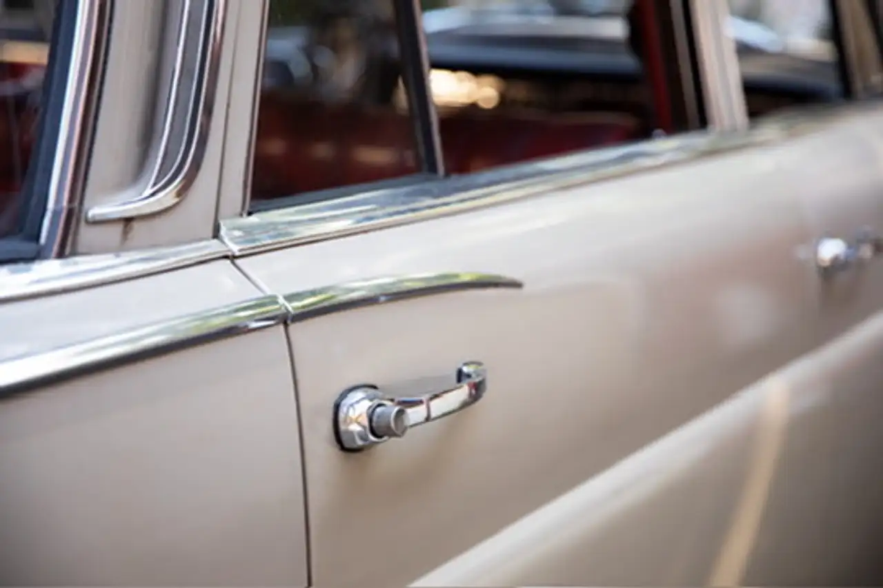 Mercedes-Benz 220 SE b (W111) Limousine, foto 7