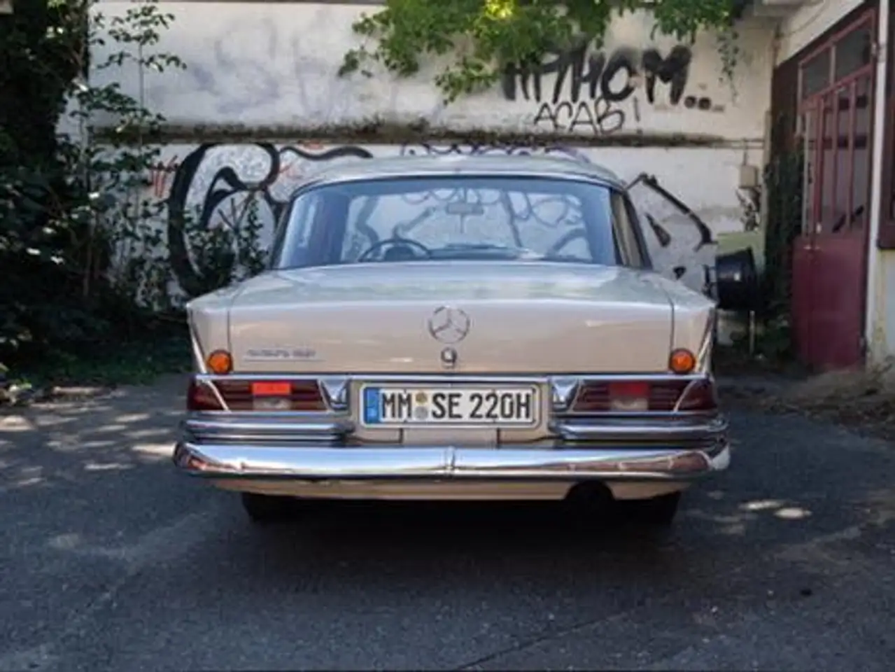 Mercedes-Benz 220 SE b (W111) Limousine, foto 4