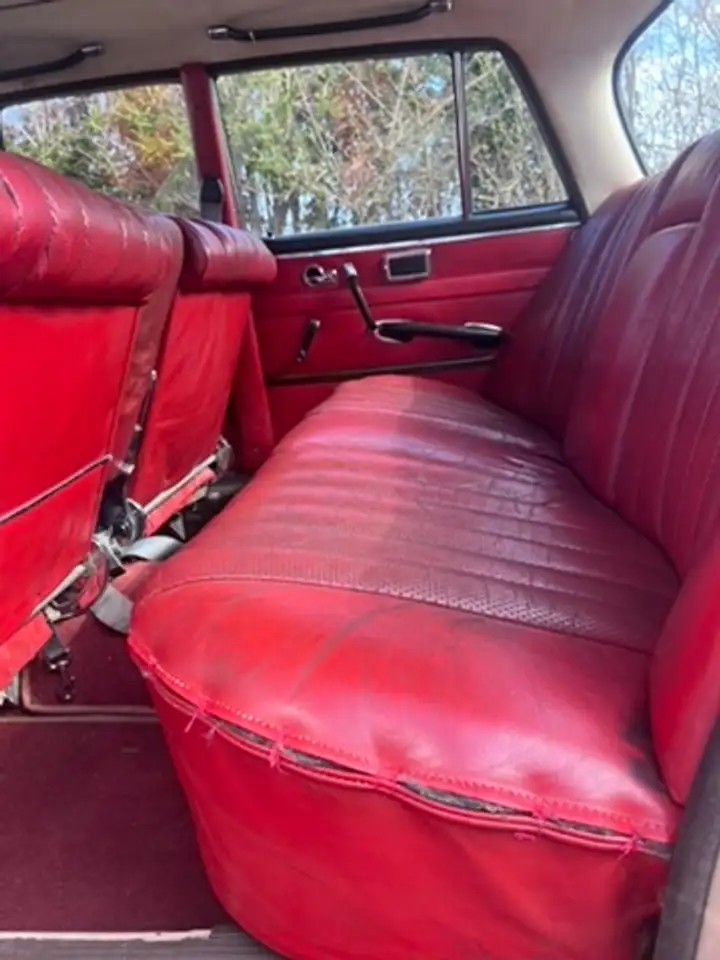 Mercedes-Benz 220 SE b (W111) Limousine, foto 11