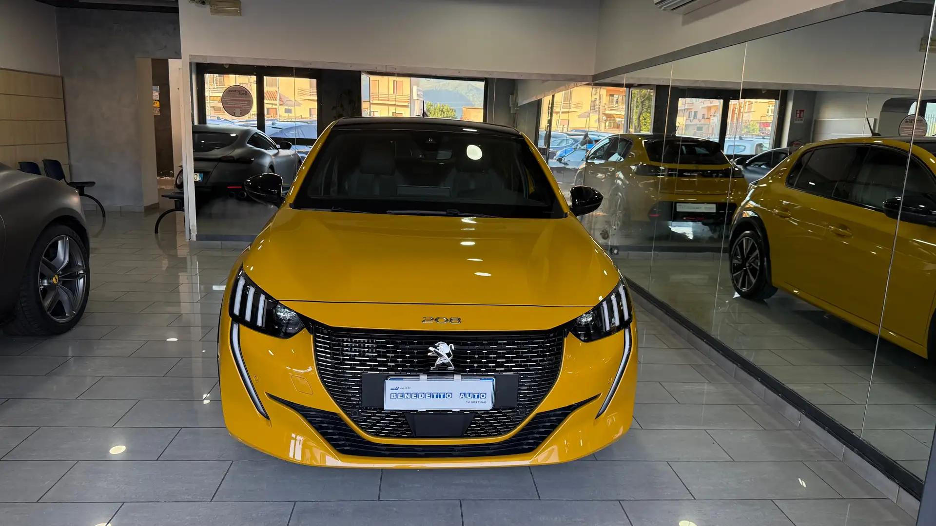 Peugeot 208 1.2 puretech GT Pack s BICOLORE AUTOMATICA Jaune - 1