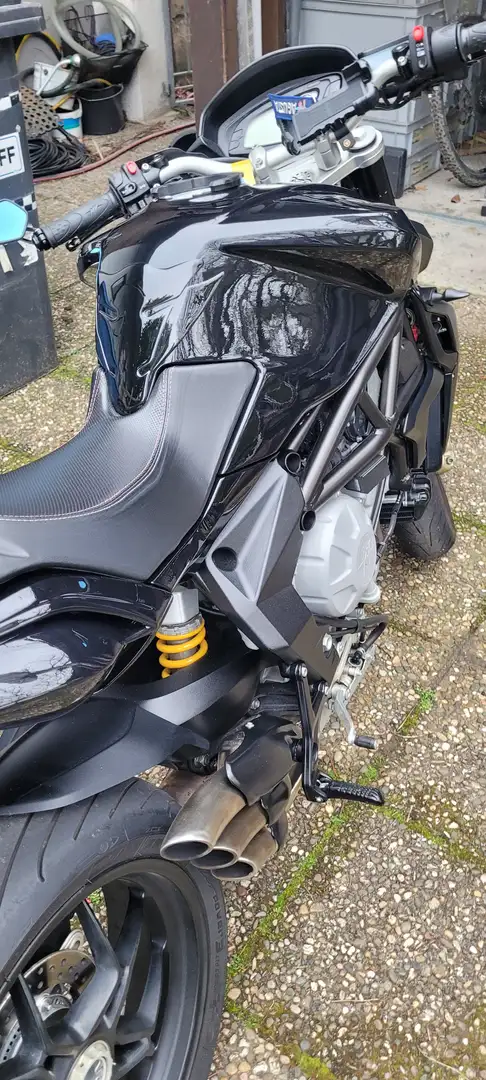 MV Agusta Brutale 675 Limited Black Edition Mythos Schwarz Чорний - 1
