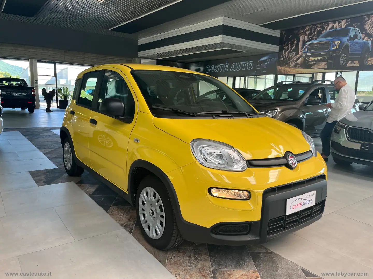Fiat Panda 1.0 FireFly S&S Hybrid Jaune - 1