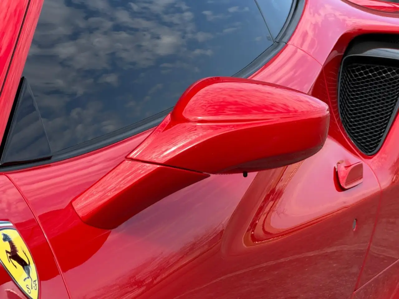 Ferrari 488 снимка Ferrari 488