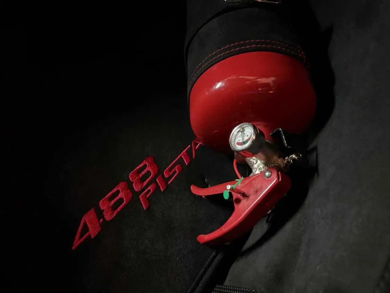 Ferrari 488 снимка Ferrari 488